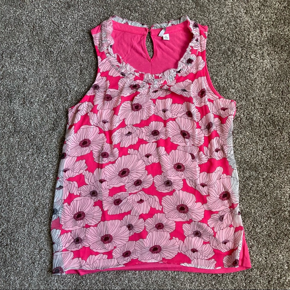 Elle floral blouse size Extra small pink with white floral pattern sleeveless PB